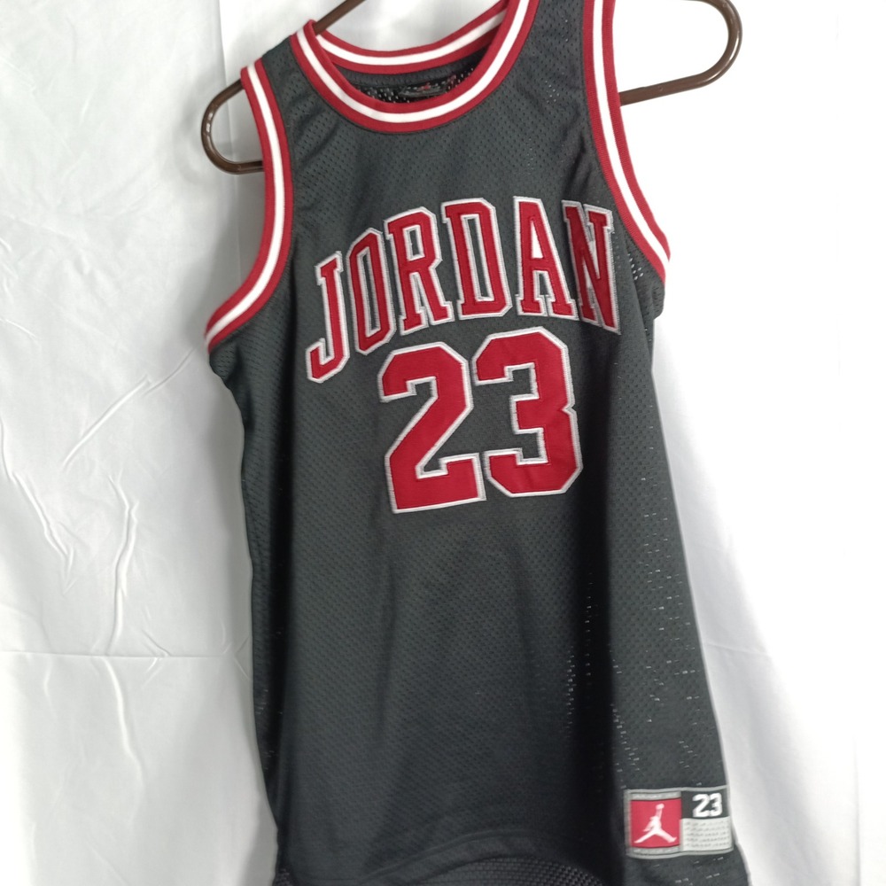 Jordan Youth Large Basketball Jersey Grey Red Michael Jordan 23 Mesh Shirt